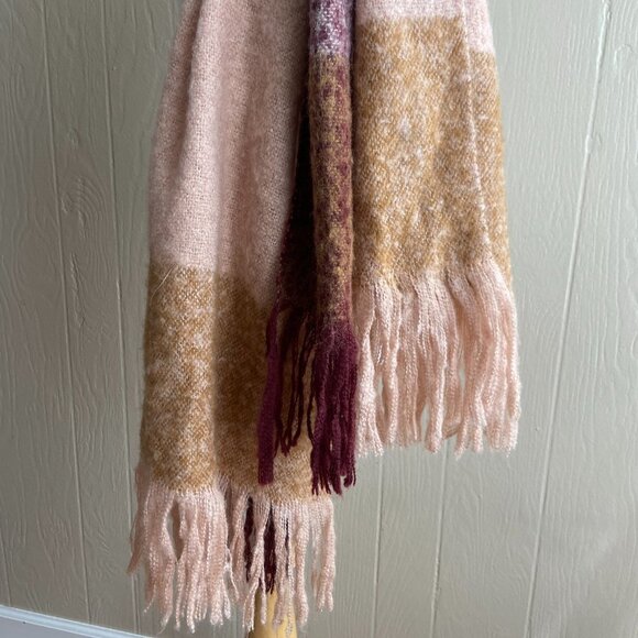 Soft Cozy Chunky Knit Boho Plaid Print Fringe Trim Oversized Scarf Wrap - Picture 8 of 13